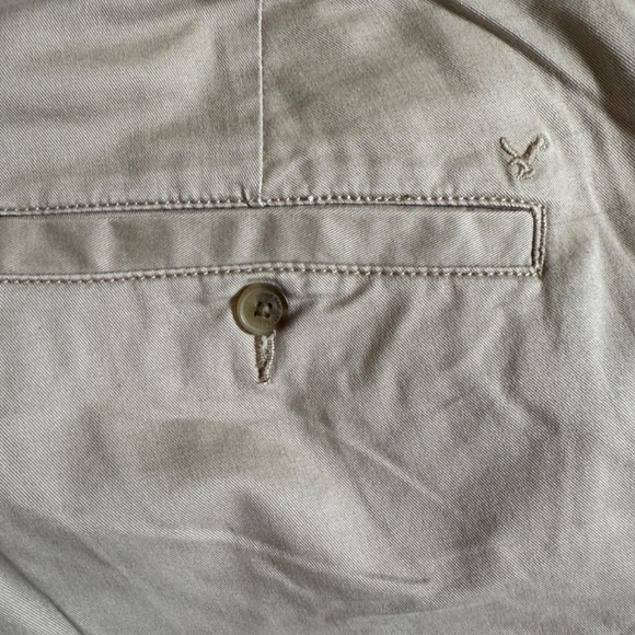 American Eagle Khaki's - Picture 8 of 8